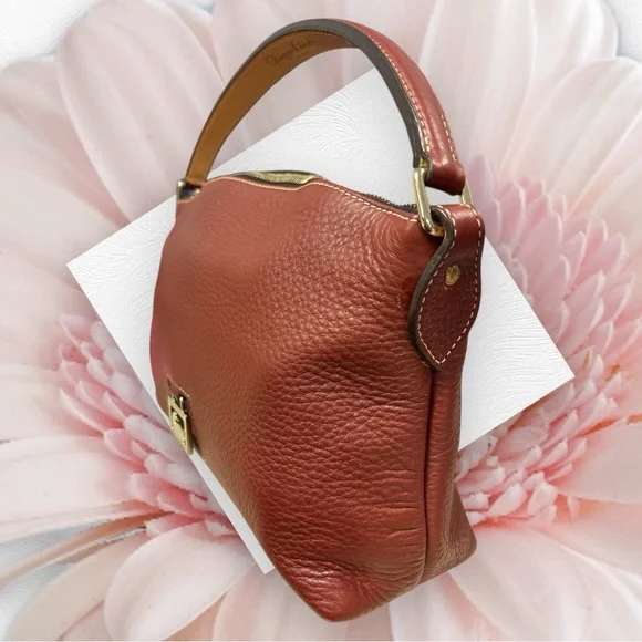 Dooney & Bourke Leather Shoulder Bag LIKE NEW - Picture 5 of 15